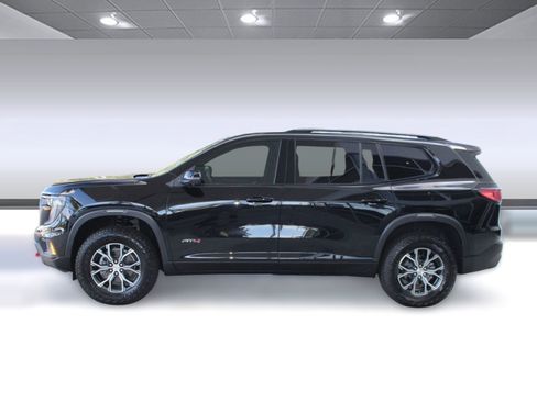 Used 2026 GMC Acadia AT4 AWD/4WD image 2