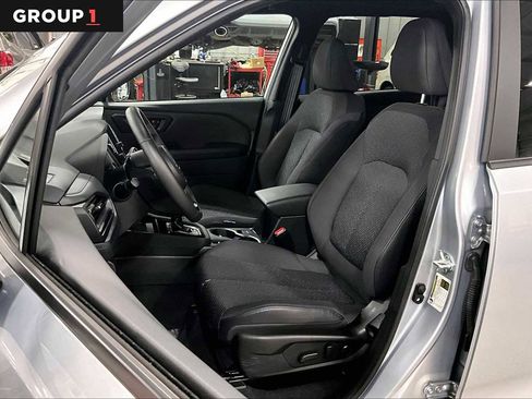 Used 2025 Subaru Forester Premium image 7