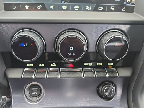 Used 2021 Jaguar F-TYPE Coupe image 24