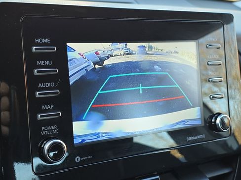 Used 2024 Toyota Camry SE image 15