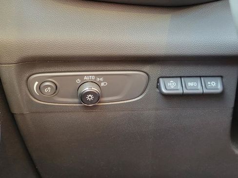 Used 2023 Buick Envision Avenir AWD/4WD image 15