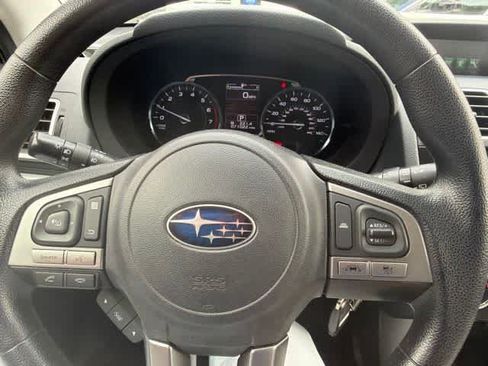 Used 2018 Subaru Forester 2.5i Premium AWD/4WD image 11