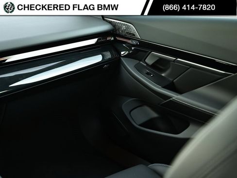 Certified 2025 BMW 530i w/ Premium Package image 29