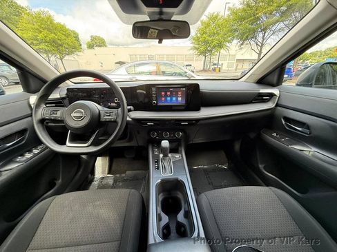 Used 2025 Nissan Kicks S AWD/4WD image 15