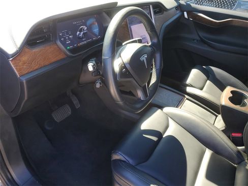 Used 2020 Tesla Model X Long Range image 20