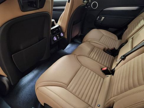 New 2026 Land Rover Discovery Limited Edition image 29