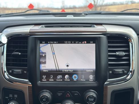 Used 2015 RAM 3500 Laramie AWD/4WD image 26