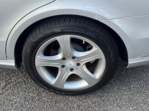 Used 2014 Mercedes-Benz E 350 Sedan image 19