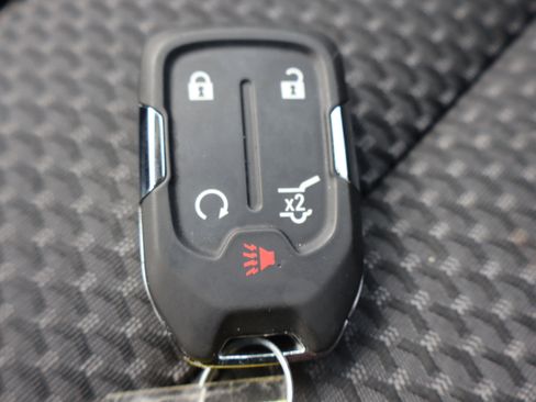 Used 2023 GMC Acadia SLE w/ Driver Convenience Package image 32