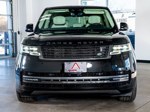 Used 2024 Land Rover Range Rover Autobiography image 3