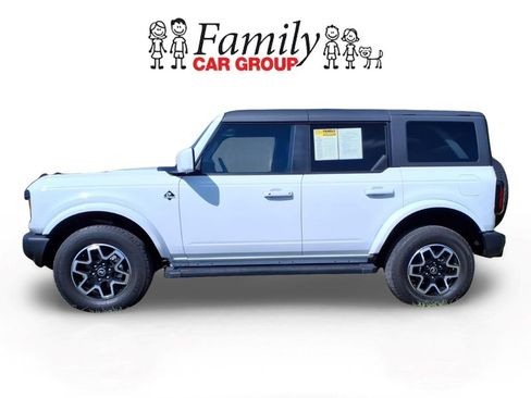 Used 2024 Ford Bronco Outer Banks AWD/4WD image 2