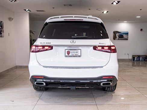 Used 2025 Mercedes-Benz GLS 450 4MATIC image 13