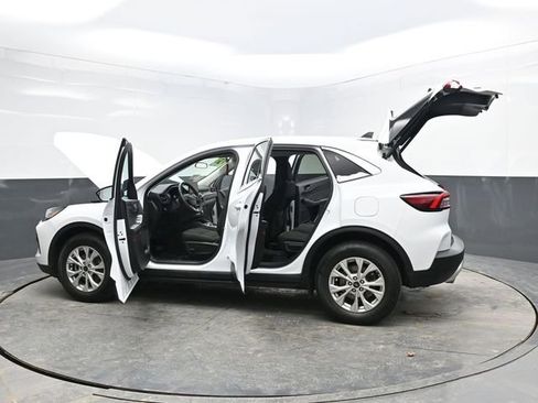 Used 2023 Ford Escape Active image 35