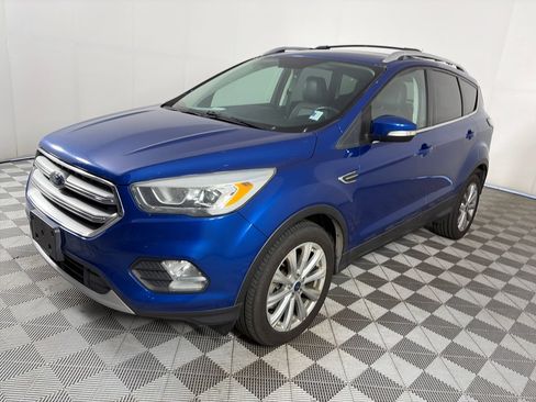 Used 2017 Ford Escape Titanium AWD/4WD image 3