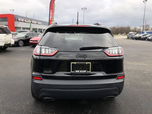 Used 2020 Jeep Cherokee Latitude Plus image 11
