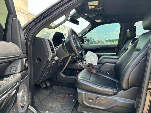 Used 2019 Ford Expedition Max XLT w/ Equipment Group 202A RWD image 17