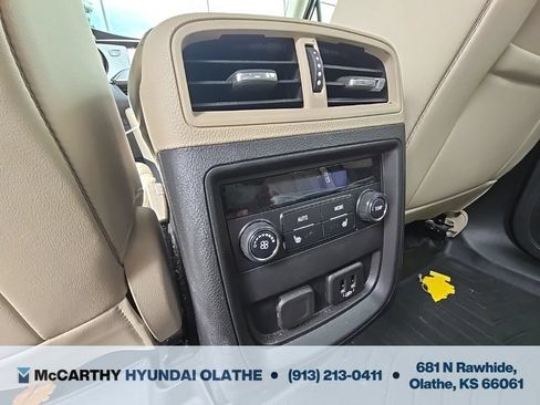 Used 2019 Buick Envision Essence FWD image 21