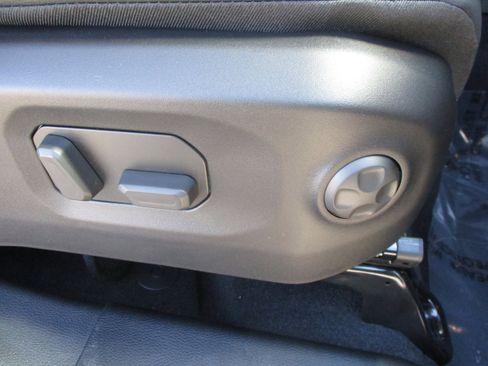 New 2026 Jeep Gladiator Sport image 39