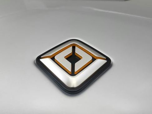 Used 2025 Rivian R1T Premium image 40