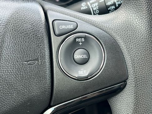 Used 2016 Honda HR-V LX image 16