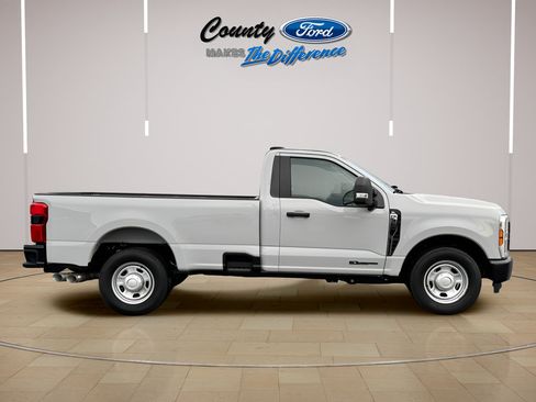 New 2025 Ford F350 XL w/ 360-Degree Camera Package RWD image 23