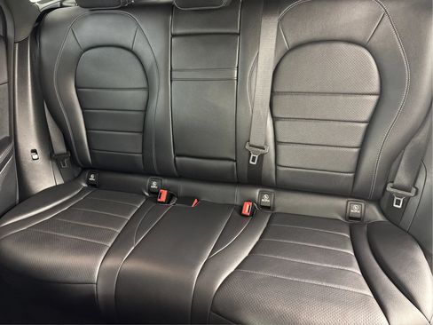 Used 2018 Mercedes-Benz GLC 300 4MATIC image 44