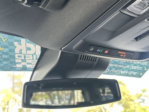Used 2025 Chevrolet Suburban Premier RWD image 29