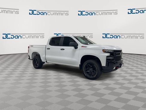 Used 2021 Chevrolet Silverado 1500 LT Trail Boss AWD/4WD image 2