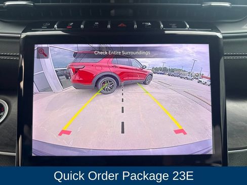 Used 2023 Jeep Grand Cherokee Limited w/ Black Appearance Package RWD image 24
