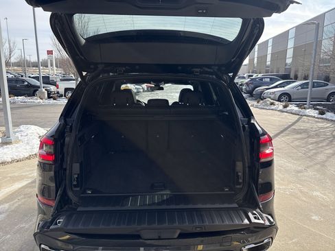 Used 2023 BMW X5 xDrive40i w/ M Sport Package image 32