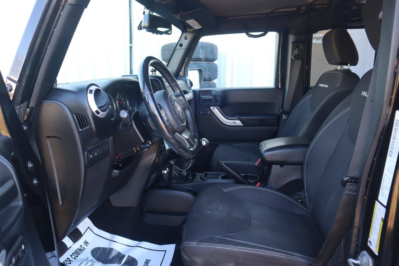 Used 2014 Jeep Wrangler Unlimited Rubicon w/ Connectivity Group AWD/4WD image 57