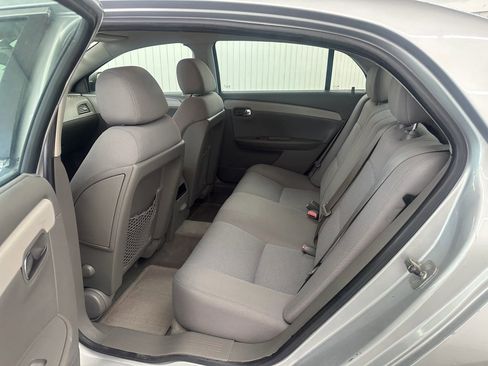 Used 2010 Chevrolet Malibu LS image 11