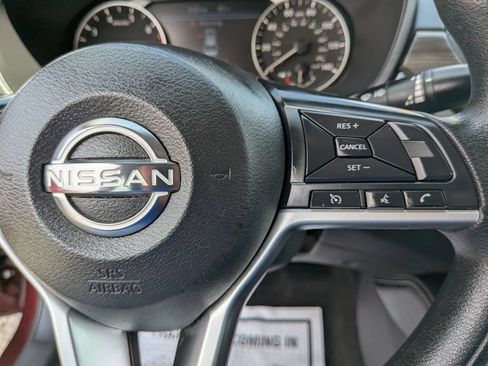 Used 2023 Nissan Altima 2.5 SV FWD image 43