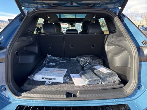 New 2026 Volkswagen Tiguan SE R-Line image 25