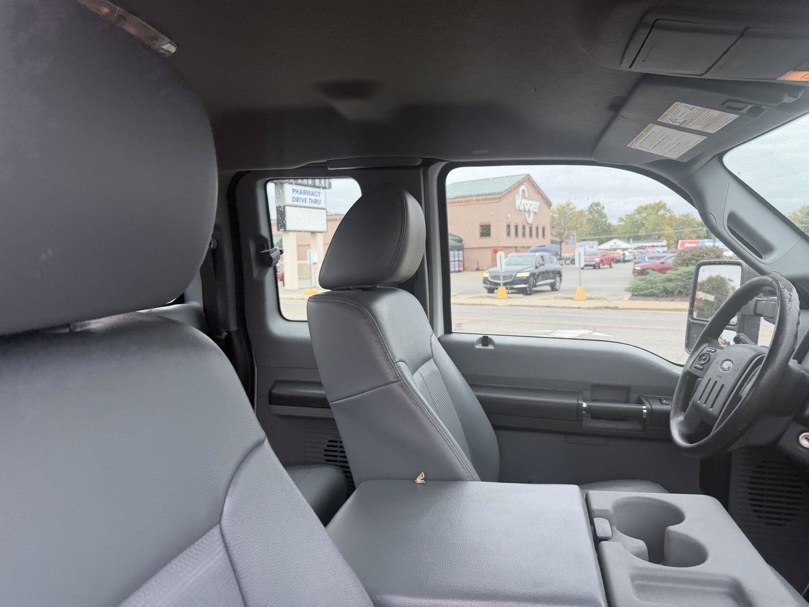Used 2015 Ford F250 XL w/ Power Equipment Group AWD/4WD image 16