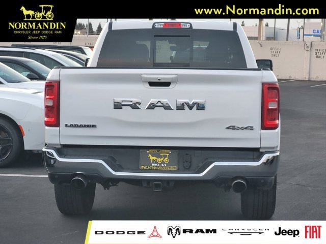 Used 2025 RAM 1500 Laramie AWD/4WD image 4