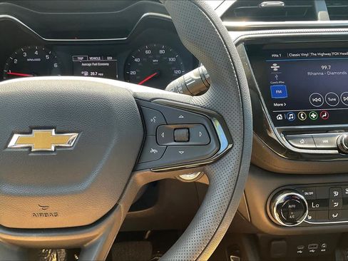 Used 2023 Chevrolet TrailBlazer LT w/ Convenience Package AWD/4WD image 47