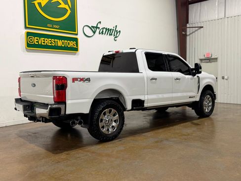 Used 2024 Ford F250 Lariat w/ Lariat Ultimate Package AWD/4WD image 8