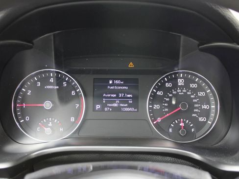 Used 2021 Kia Forte LXS FWD image 11
