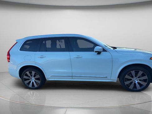 Used 2025 Volvo XC90 B6 Ultra w/ Protection Package AWD/4WD image 5