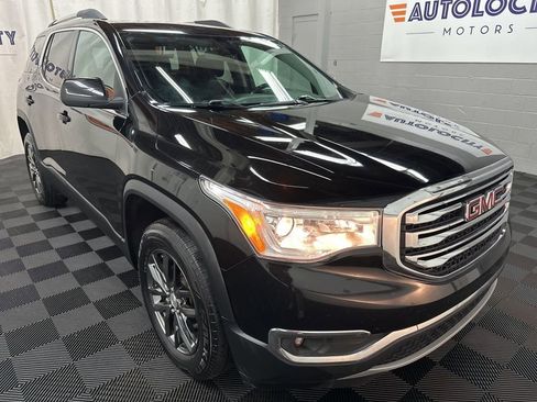 Used 2017 GMC Acadia SLT AWD/4WD image 3