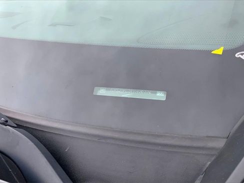 Used 2023 GMC Yukon SLT image 26