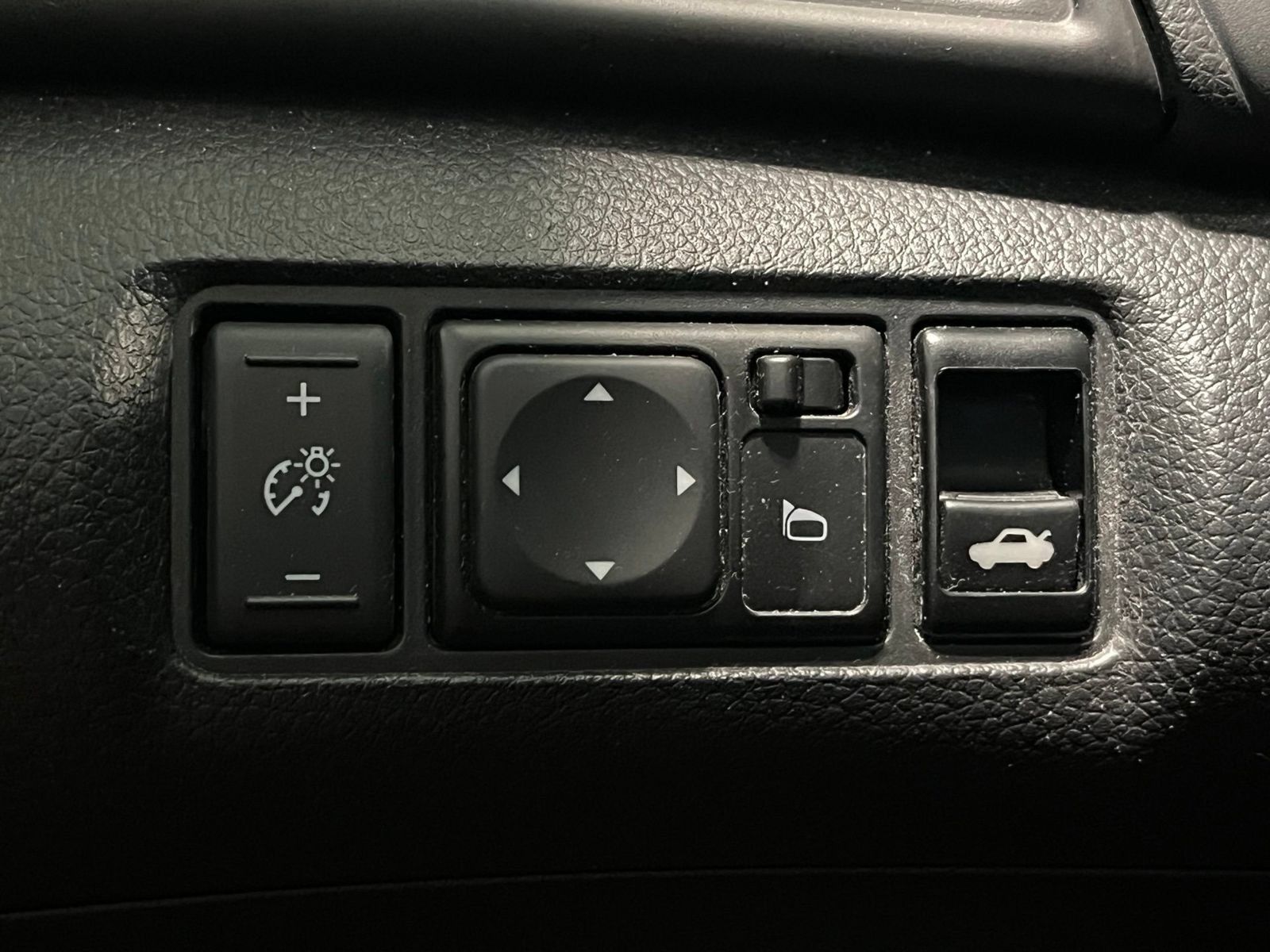 Used 2019 Nissan Sentra S FWD image 29