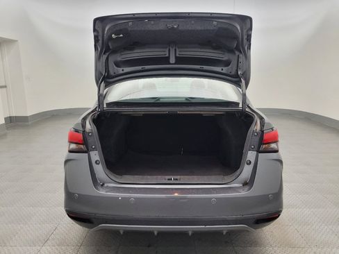 Used 2020 Nissan Versa SR image 29