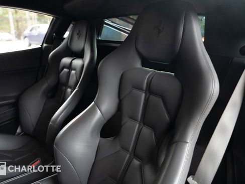 Used 2011 Ferrari 458 Italia Coupe RWD image 21