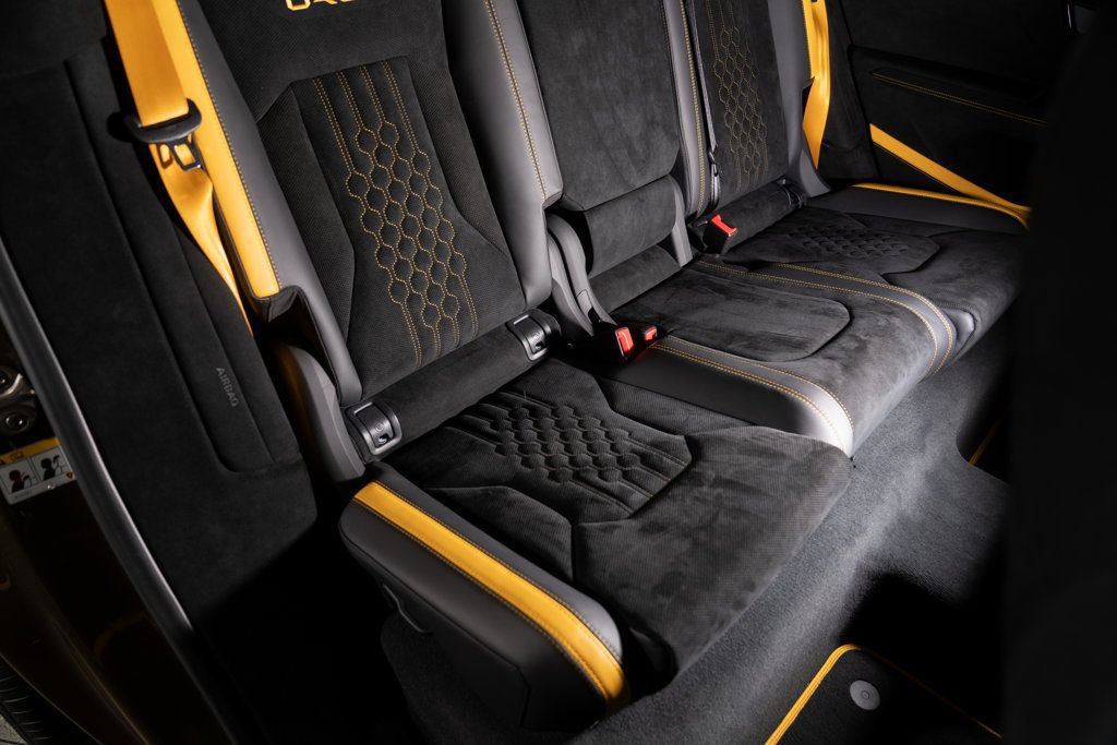 Used 2024 Lamborghini Urus Performante AWD/4WD image 34