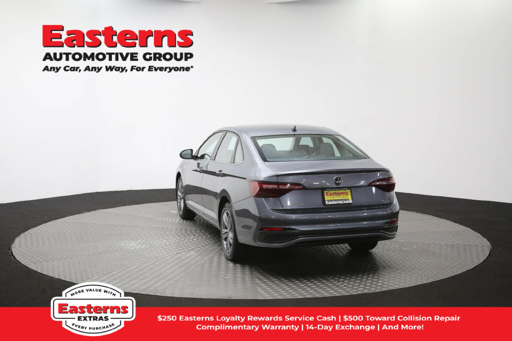 Used 2024 Volkswagen Jetta SE FWD image 67