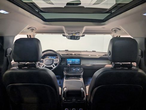 Used 2023 Land Rover Defender 110 SE image 29