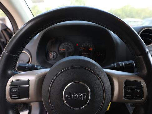 Used 2016 Jeep Compass 75th Anniversary w/ Power Value Group image 23