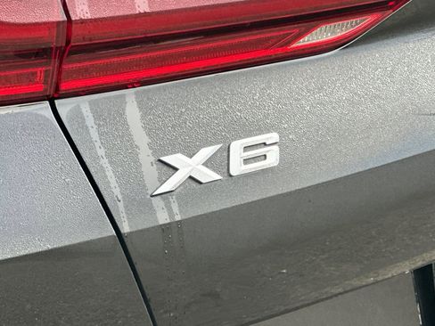 Used 2023 BMW X6 xDrive40i w/ M Sport Package image 19